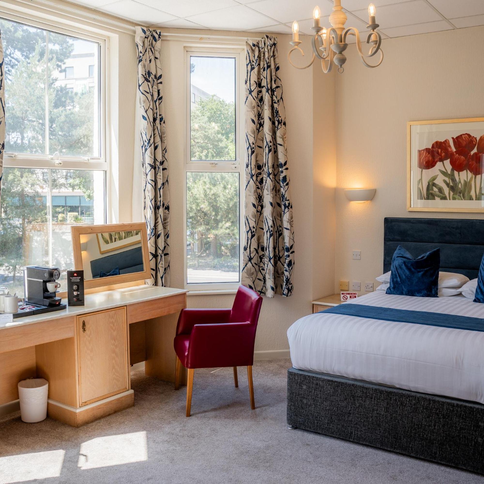 The Mayfair Hotel 본머스 외부 사진